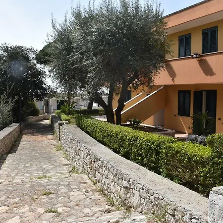 Lu * Santa Cesarea Terme